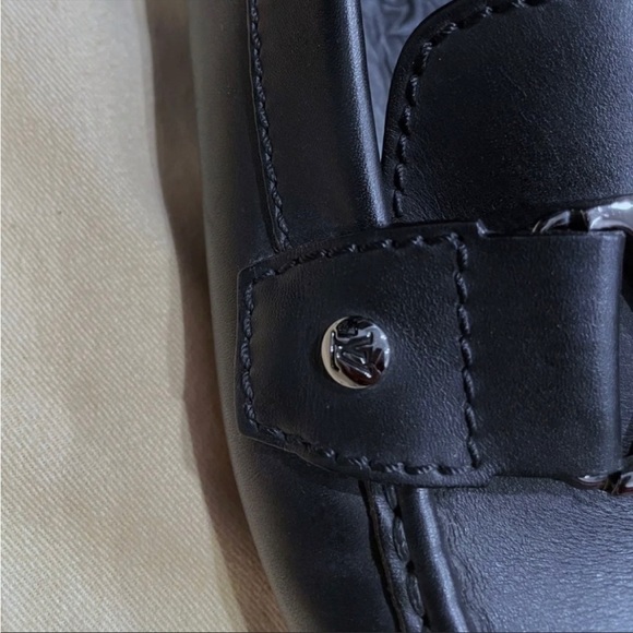 Lois Vuitton Men’s Loafer&Slip-ons - Picture 6 of 10